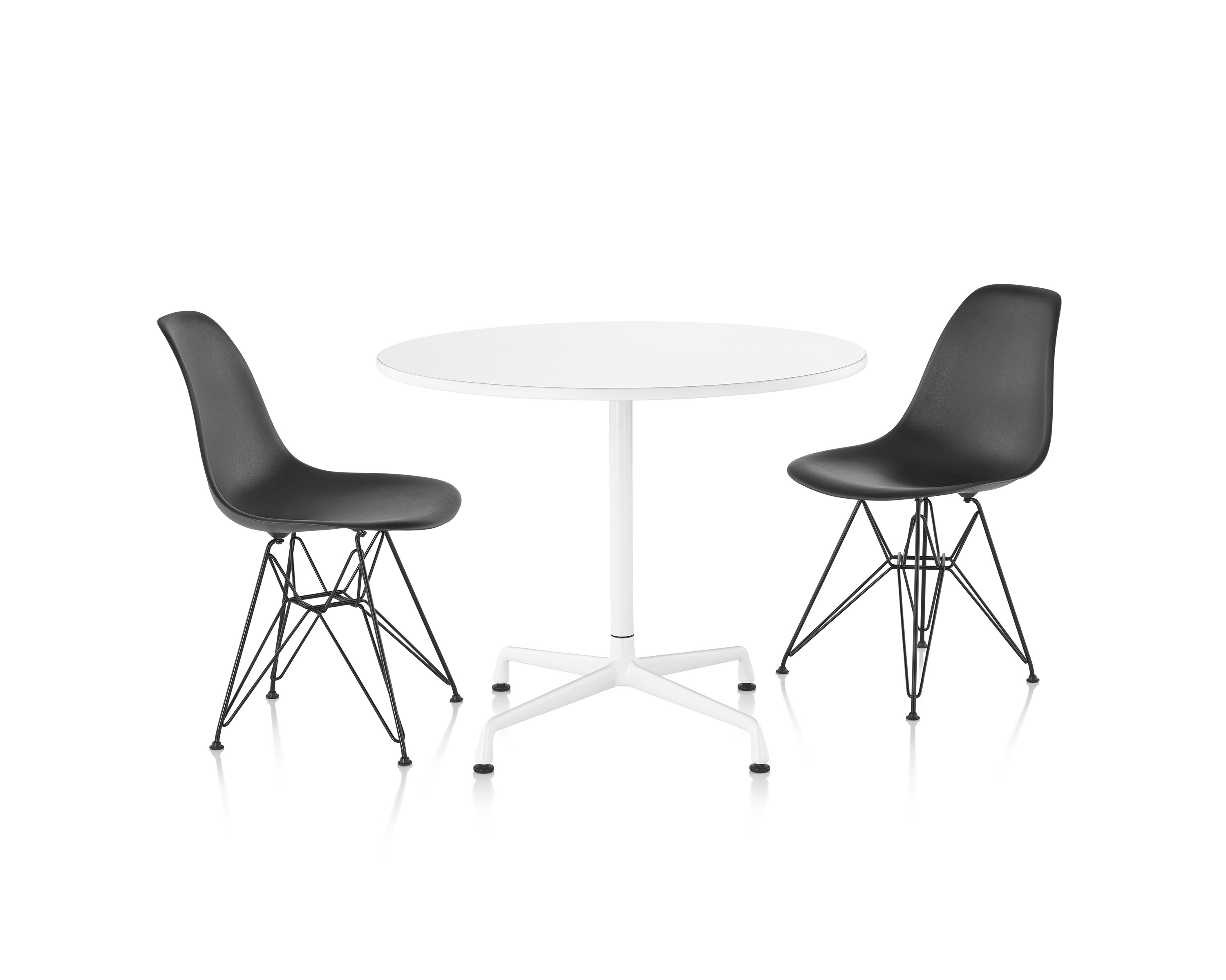 培训家具|布面培训椅|办公家具|万象城(中国)家具|伊姆斯®塑料餐椅